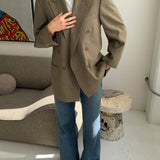 Double-breasted speckered beige button back blazer