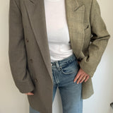Double breasted contrased blazer in earthy tones