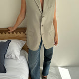 Stunning pale vest
