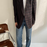 Contrasted blazer in burgundy tones