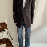 Contrasted blazer in burgundy tones