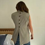 Stunning pale vest