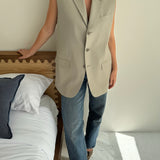 Stunning pale vest