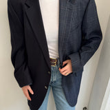 Dark blue contrasted blazer
