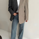 Grey toned contrasted blazer