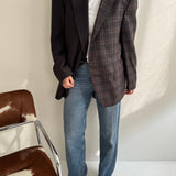 Contrasted blazer in burgundy tones