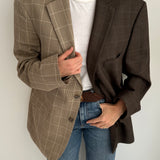 Checkered chocolate and beige houndstooth contrasted blazer