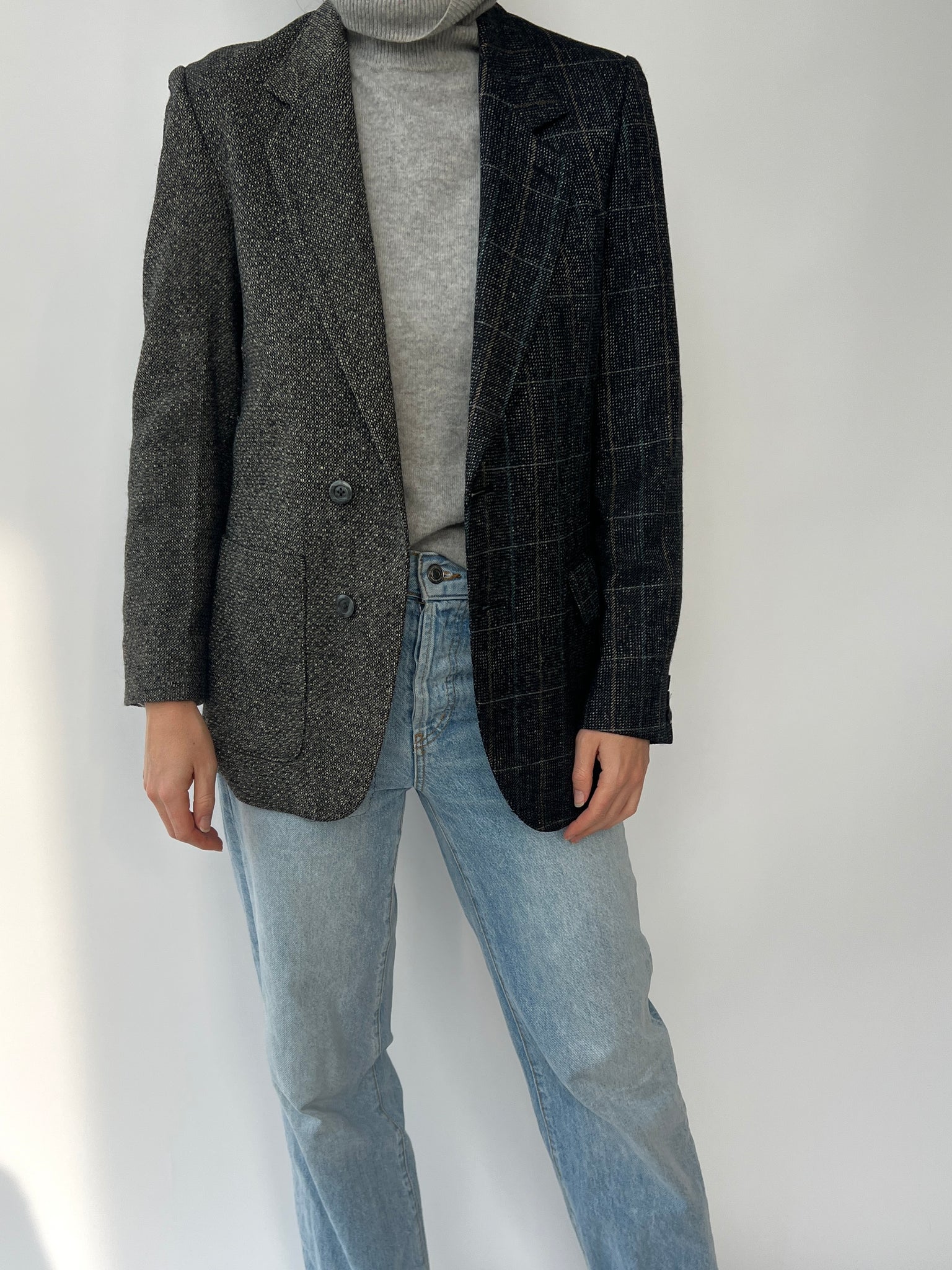 Dark contrasted blazer