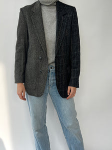 Dark contrasted blazer