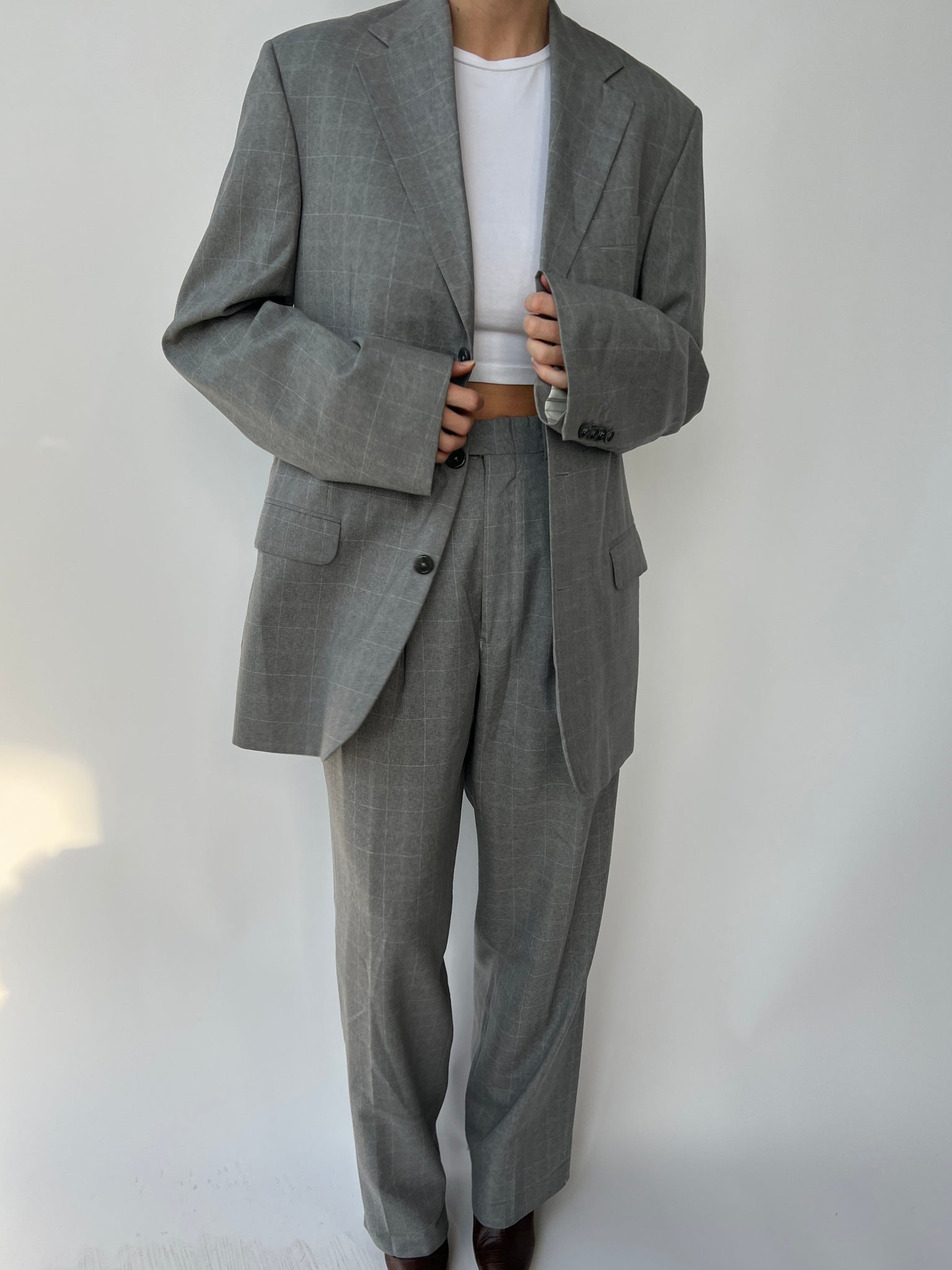 Grey oversized button back suit