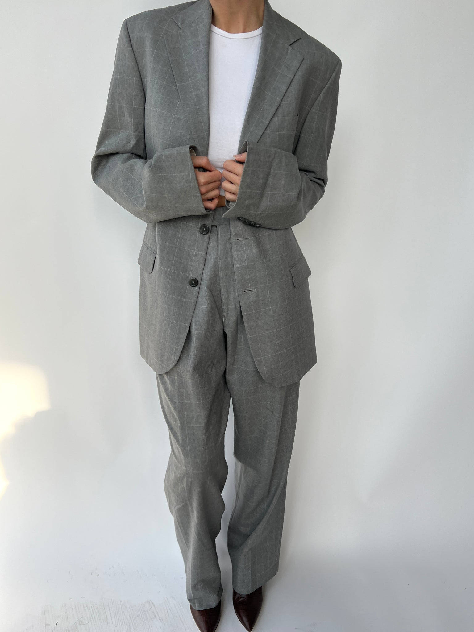 Grey oversized button back suit