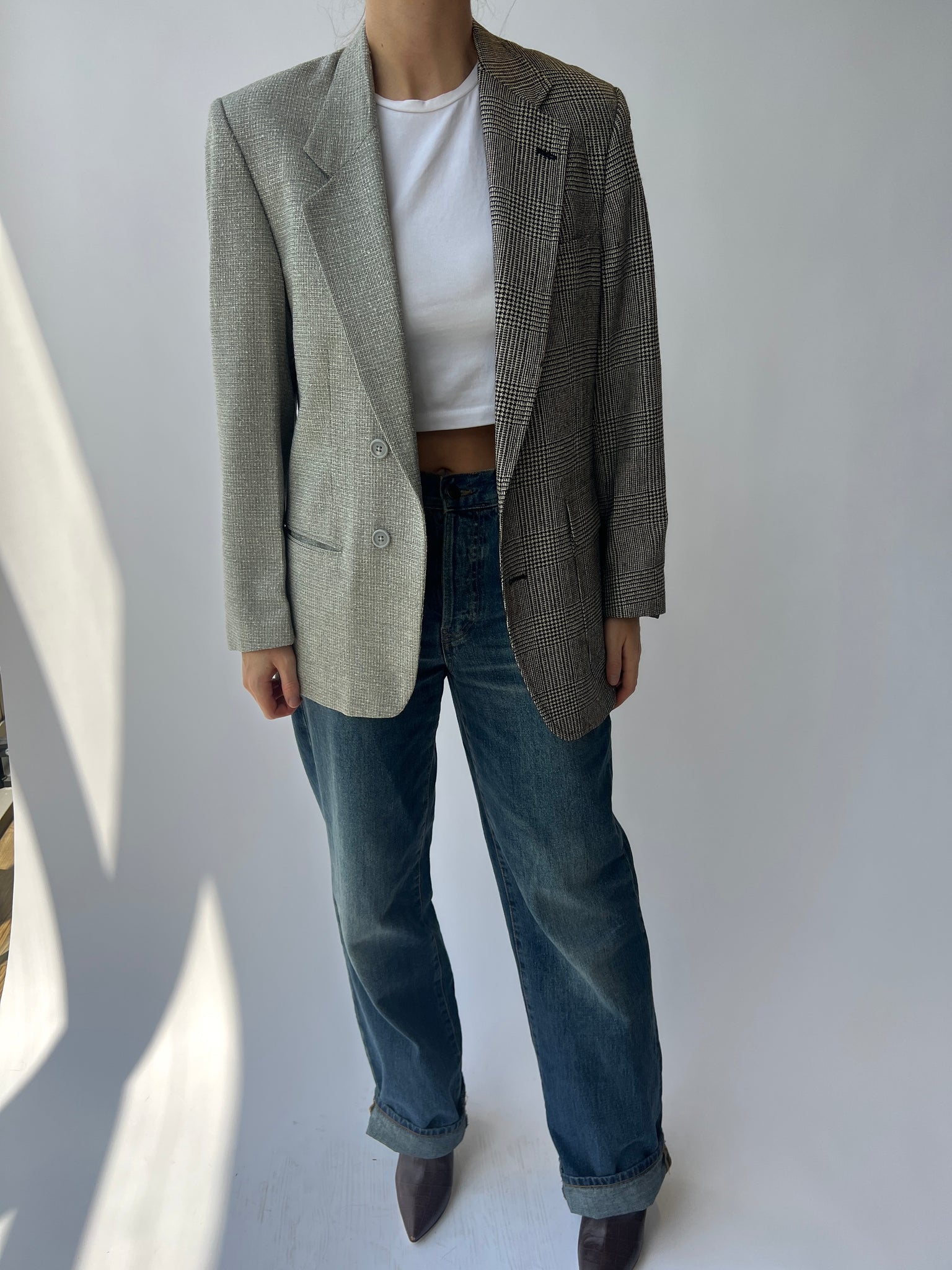 Grey toned contrasted blazer