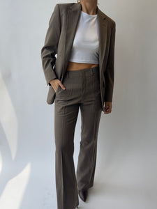 Rose/brown wool suit