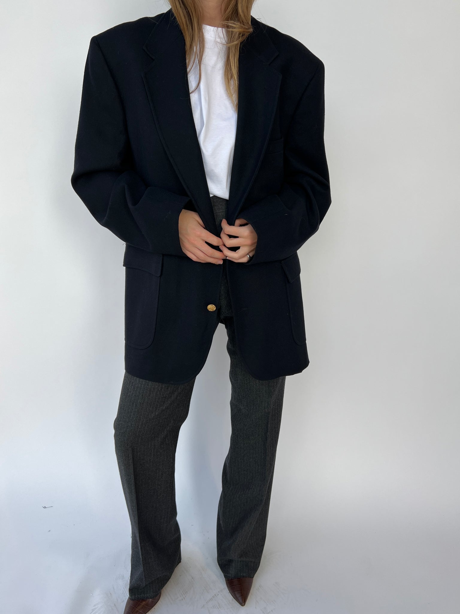 Heavy wool dark blue gold buttons blazer