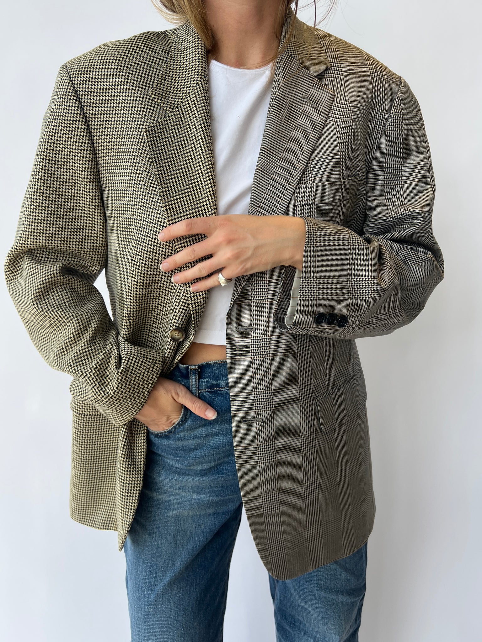 Checkered and houndstooth contrasted blazer