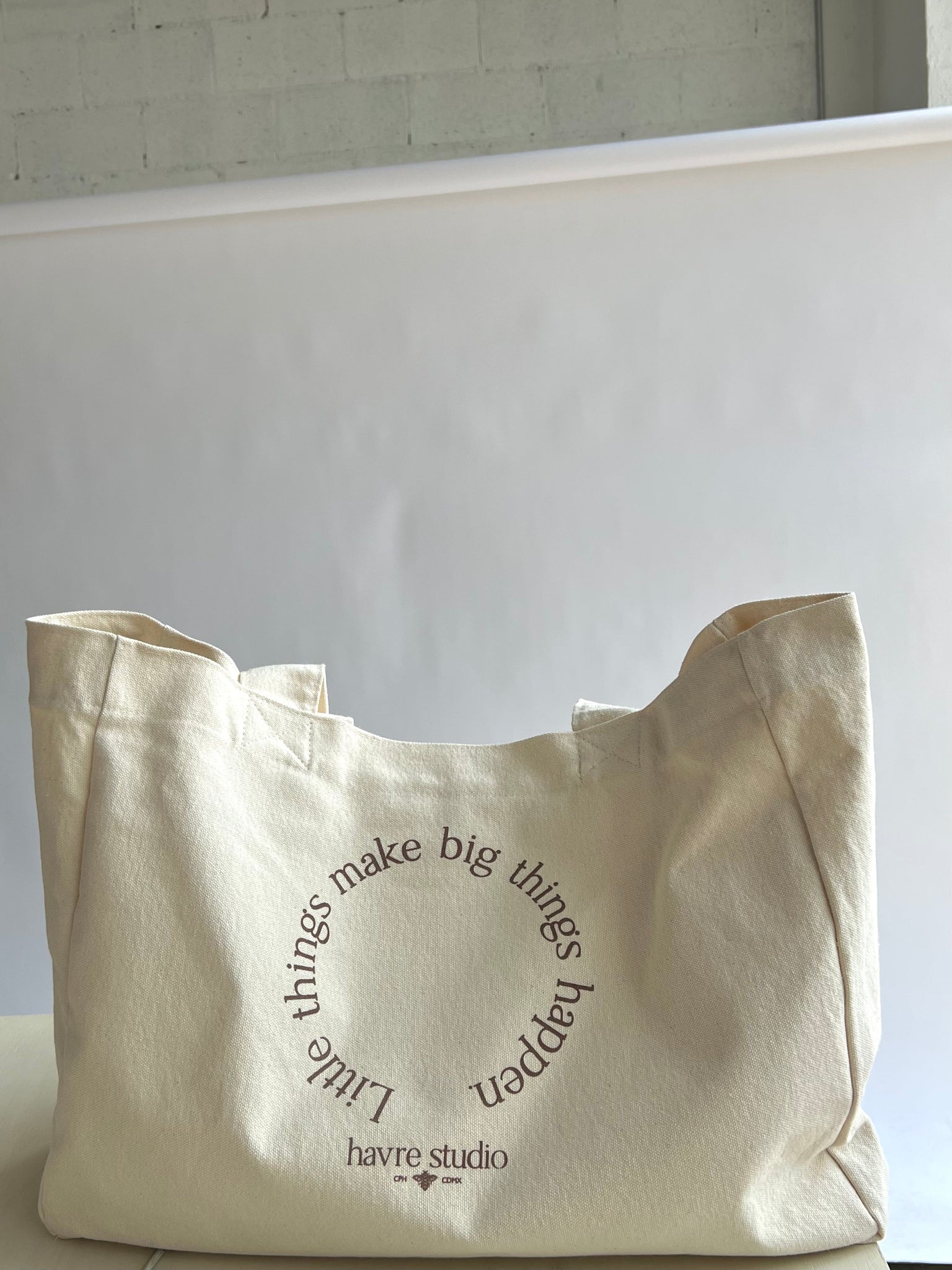 Havre Studio Tote in chocolate brown with 5 pockets/spaces