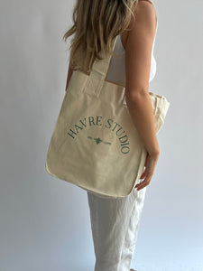 Havre Studio Tote in deep green with inner pocket