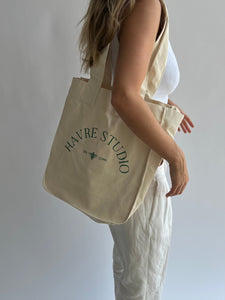 Havre Studio Tote in deep green with inner pocket