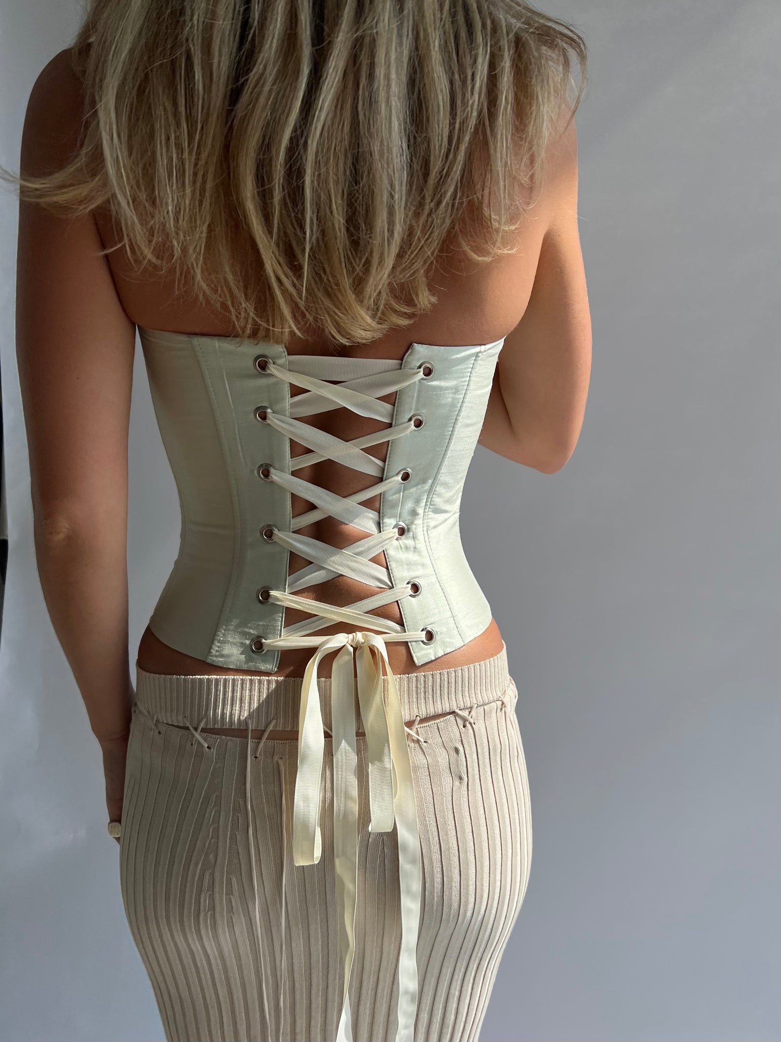 Silk corset in mint